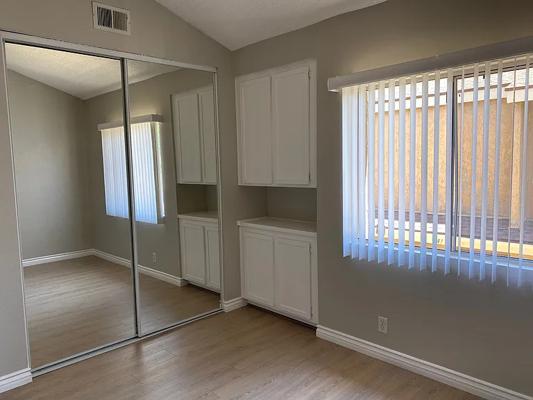 927 S Mountain Ave #80 — Photo 9