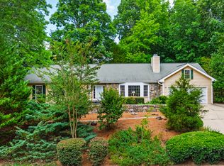101 Dundalk Dr, Chapel Hill, NC 27517