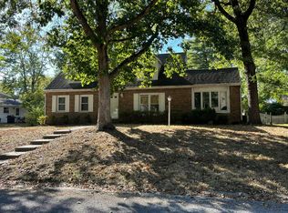 34 Edgewood Ln N, Centralia, IL 62801