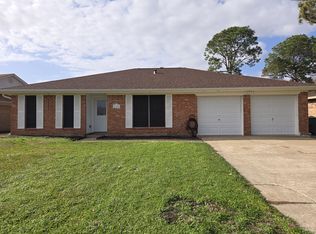 8145 Chimney Rock Ct, Port Arthur, TX 77642