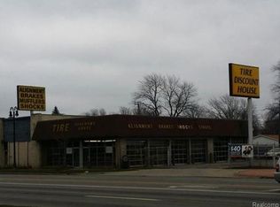 25751 W Warren St, Dearborn Heights, MI 48127