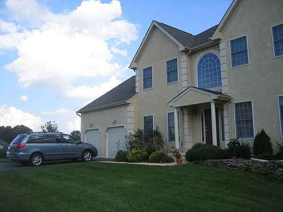 5th image of 17 Wyeth Ln
