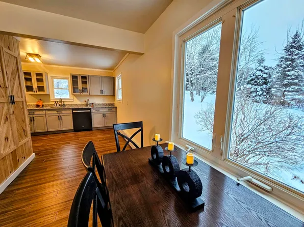 19 Stowe Hill Road, Wilmington, VT 05363