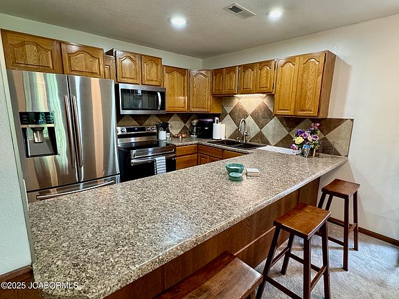 3rd image of 1310 Swifts Hwy APT A204