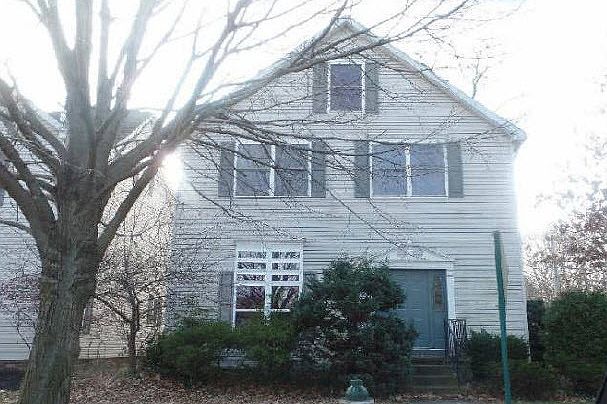 1st image of 9904 Foster Ave