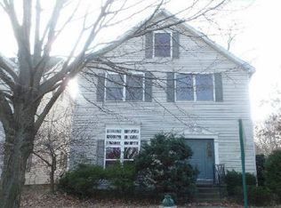 9904 Foster Ave, Bratenahl, OH