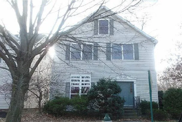 9904 Foster Ave photo 1