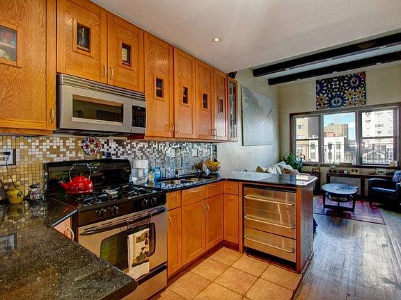 3rd image of 444 E 87th St APT 6C