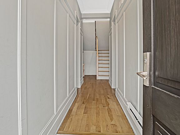 2nd image of 2704 N Bosworth Ave #2N