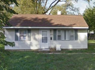 1402 Laurel Dr, Urbana, IL 61801