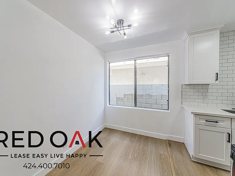 252 W Elm Ave #F — Photo 10