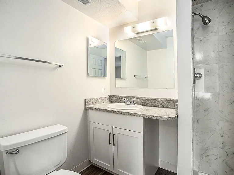 Pine Knoll Apartments — Photo 88