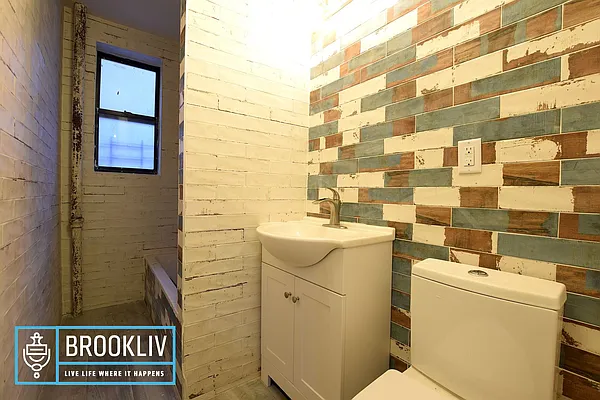 Rented by null | media 28