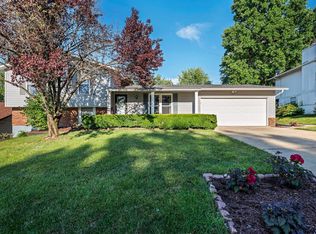 4 Meadow Ridge Dr, Saint Peters, MO 63376
