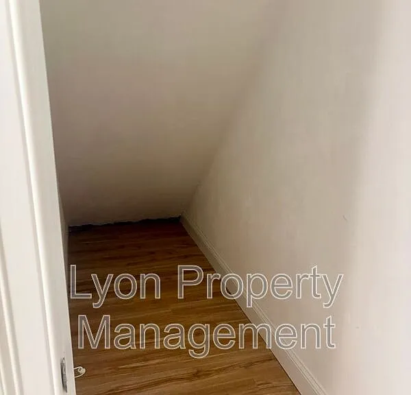 25 Johnson St #A — Photo 10