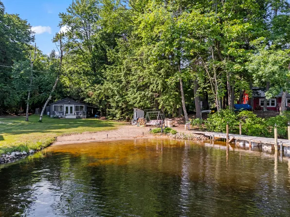 100 North Shore Drive, Limerick, ME 04048