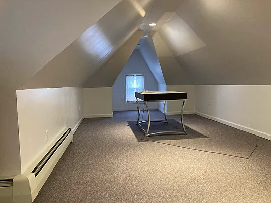 Rented by 18 REALTY | media 9