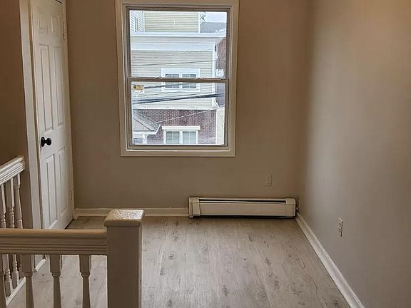 3rd image of 86 Wilson Pl #1