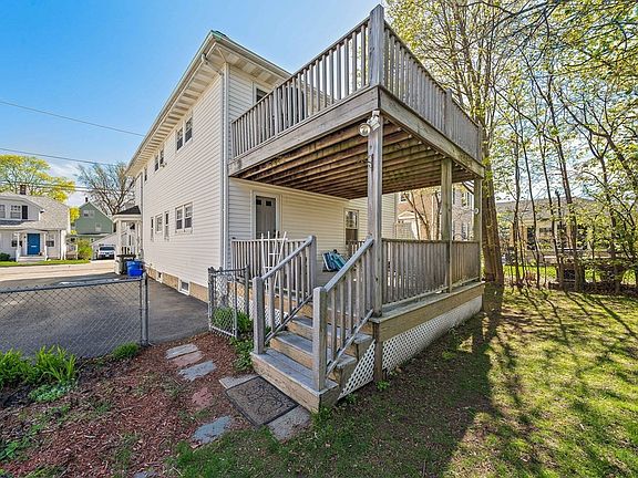 4th image of 246-248 Billings St