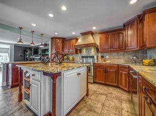 196 Spring Run Dr, Mooresville, NC 28117