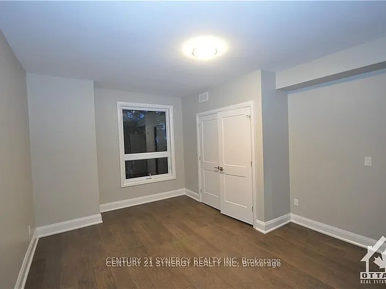 571 McLeod St #2 — Photo 12