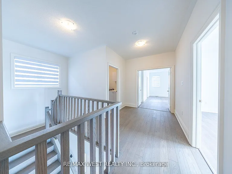 2215 Crystal Dr — Photo 19
