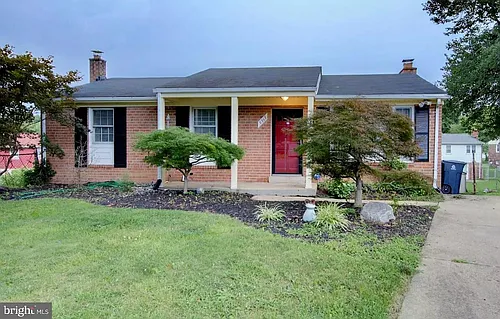 7717 Lanham Ln Photo 1