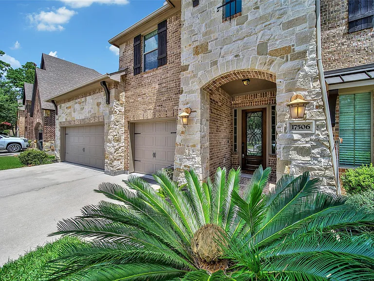 17506 Mineral Bluff Ln — Photo 11