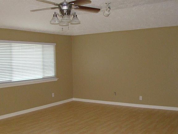 2nd image of 2715 Sunbird Dr
