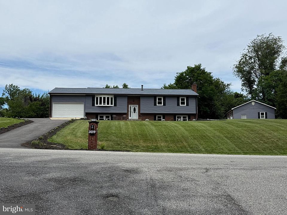 1st image of 3019 Ashwood Dr