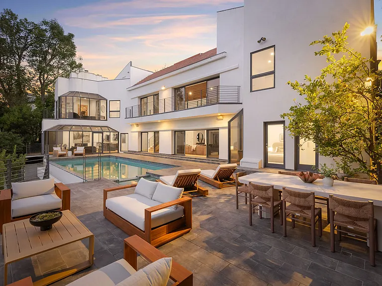 Pinnacle Pl — Photo 41