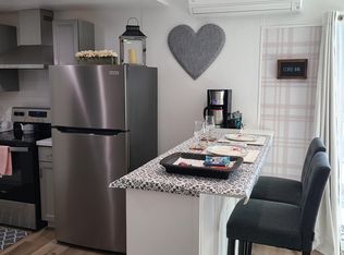 146 Loma Dr #1, Camarillo, CA 93010