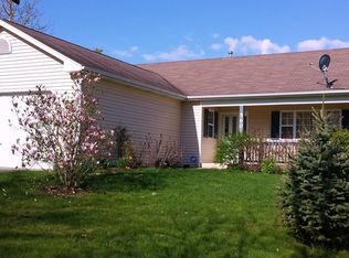 560 Park Dr, Marengo, IL 60152