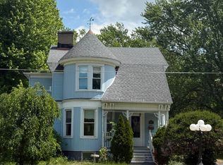 111 N Broadway St, Lewistown, IL