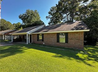 124 Huntington Dr, Pineville, LA 71360