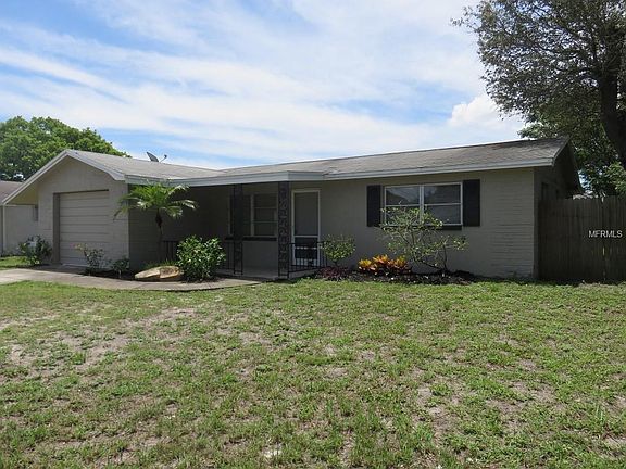 2nd image of 3022 Primrose Dr