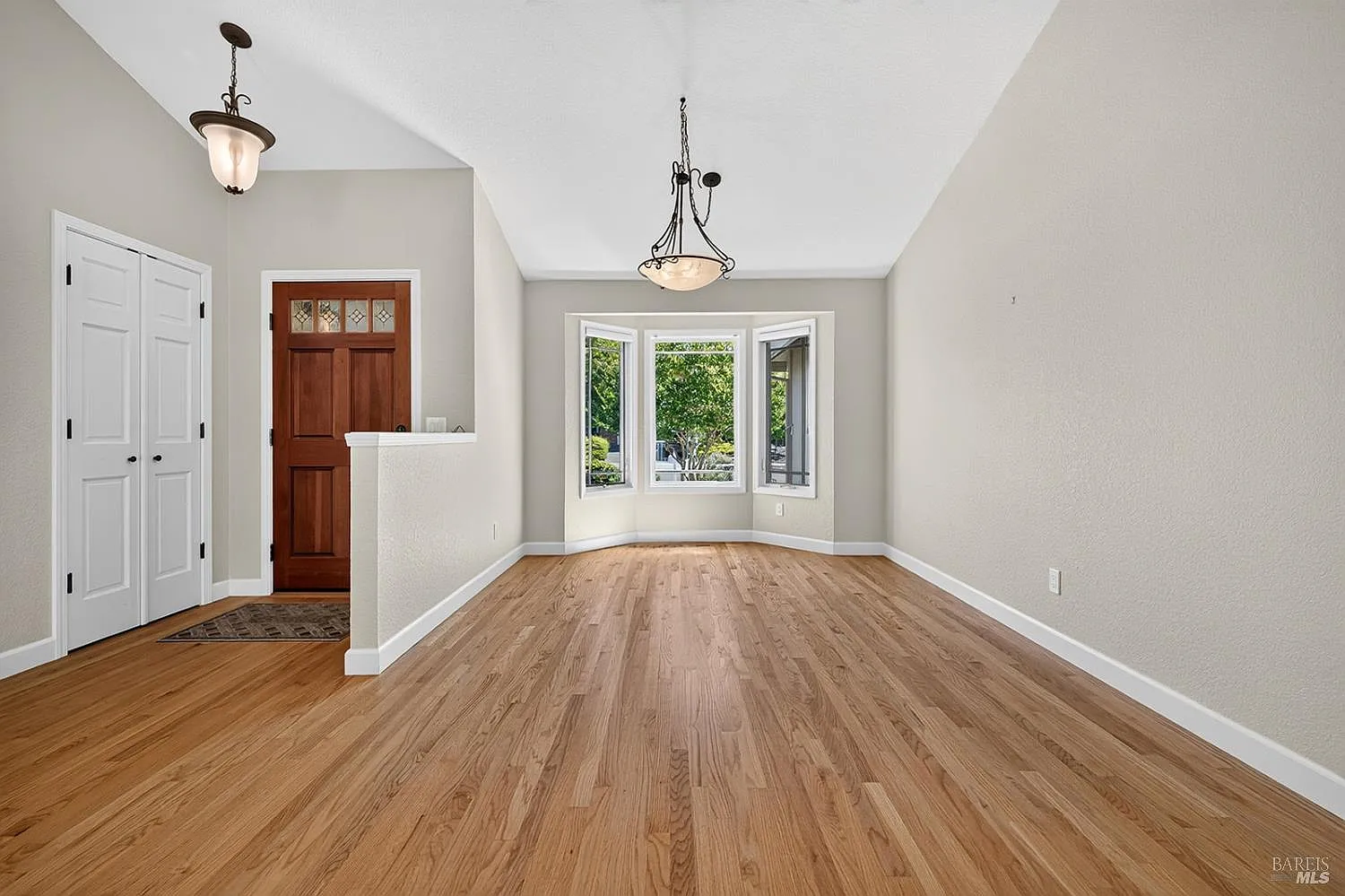 4795 Hillsboro Circle - Photo 11