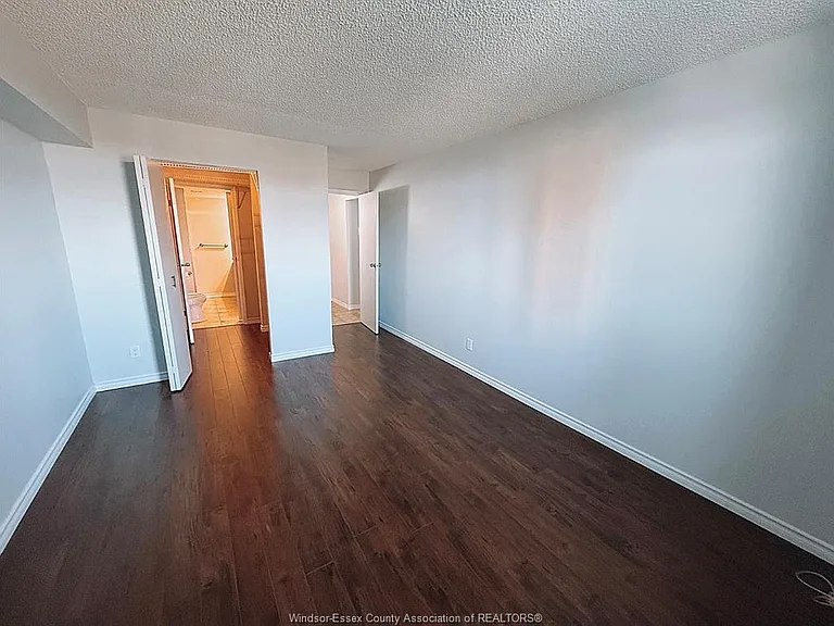 9099 Riverside Dr E #805W — Photo 12