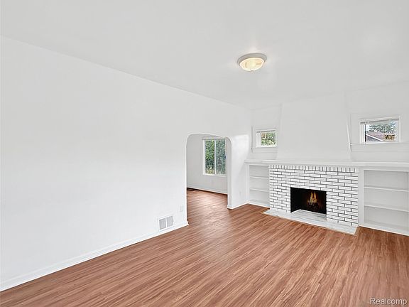 5th image of 3690 Nottingham Rd
