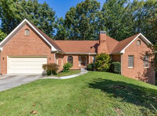 1084 Oak Moss Dr, Lawrenceville, GA 30043
