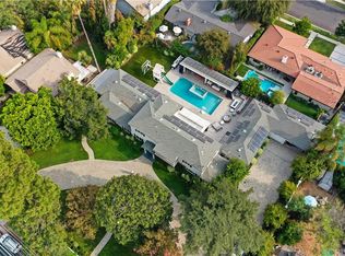 12954 Magnolia Blvd, Sherman Oaks, CA 91423