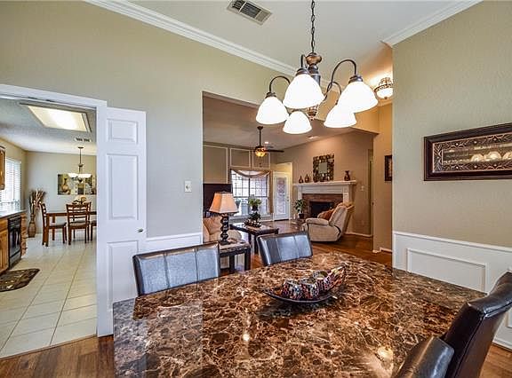 5th image of 965 Camden Dr
