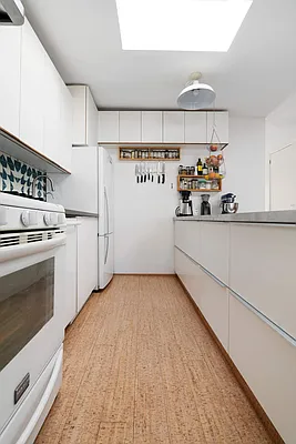 Sold by Compass | media 7