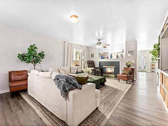 5th image of 5021 Lathrop Pl