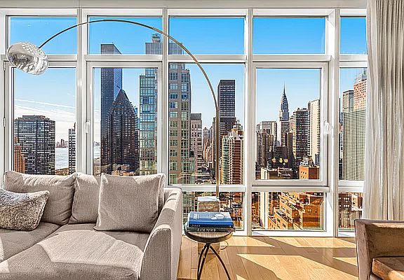 2nd image of 310 E 53rd St #26BC