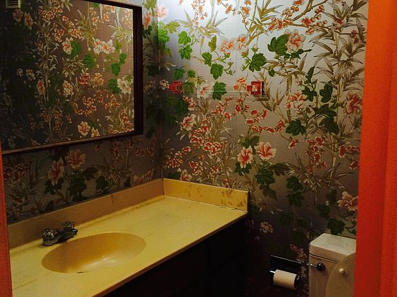 powder room full bath