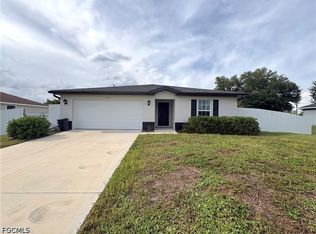 1713 NE 26th Ter, Cape Coral, FL 33909