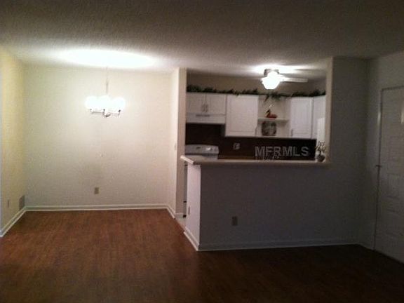 3rd image of 3241 Fox Chase Cir N APT 107