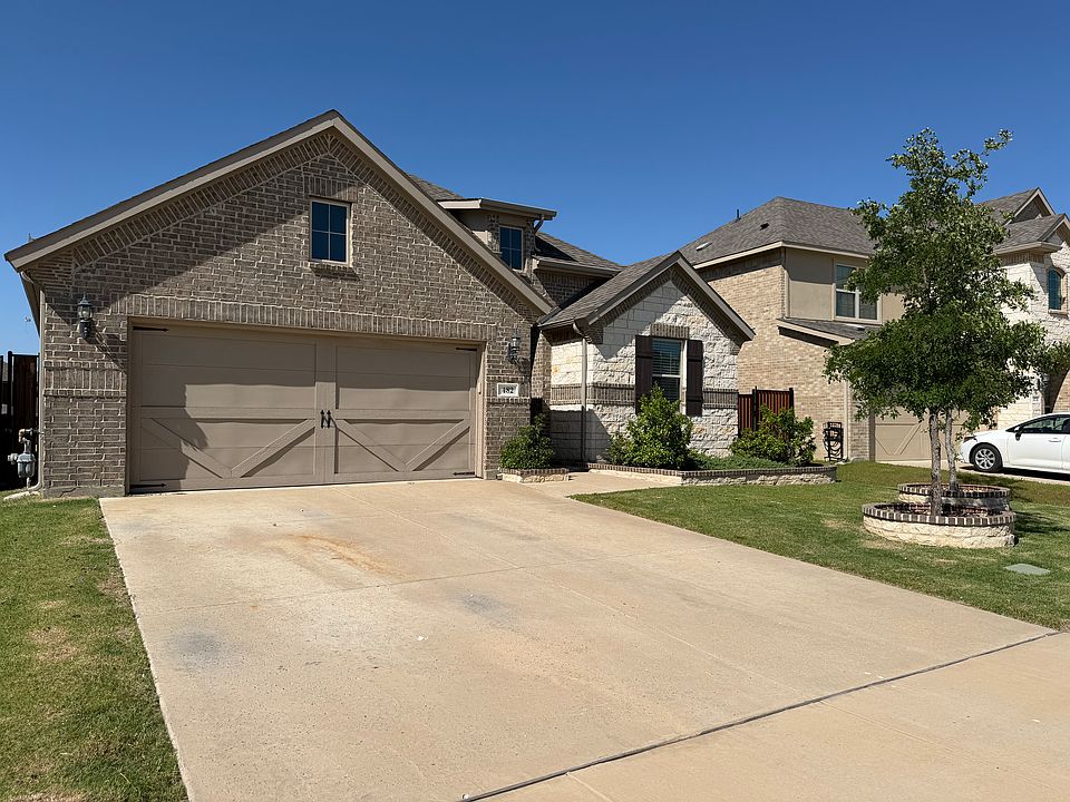 1st image of 482 Prairie View Dr