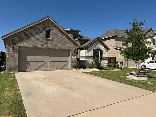 482 Prairie View Dr Photo 1